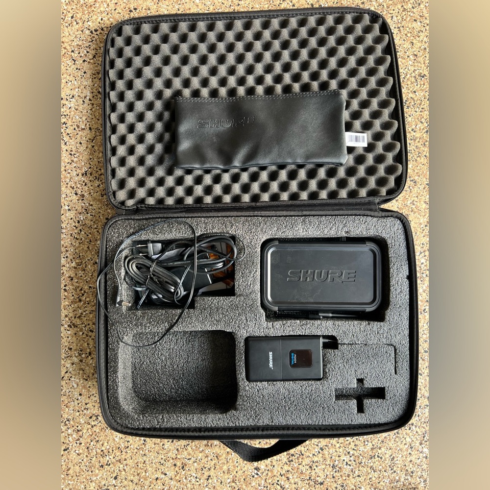 Shure PGXD4 Digital Wireless Receiver & Microphone System
